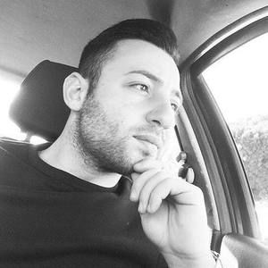 Meet your Posher, Simone